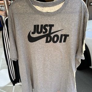 Nike T-shirt